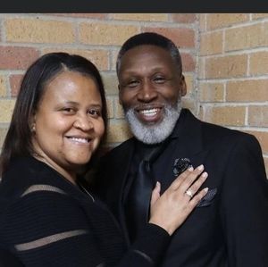 Meet your Posher, Earl